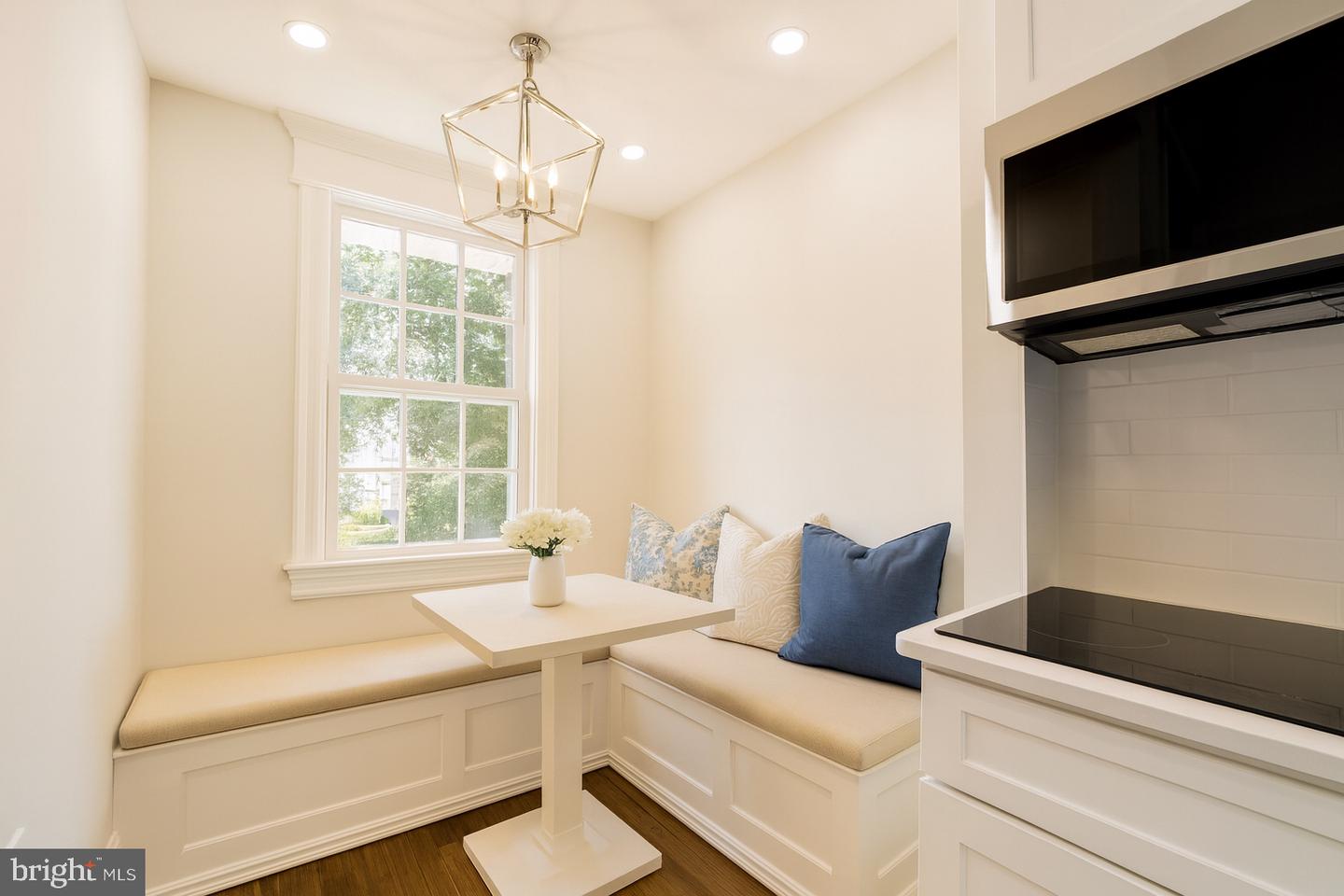 3214 5TH ST SE, WASHINGTON, District Of Columbia 20032, 6 Bedrooms Bedrooms, ,3 BathroomsBathrooms,Residential,For sale,3214 5TH ST SE,DCDC2215404 MLS # DCDC2215404