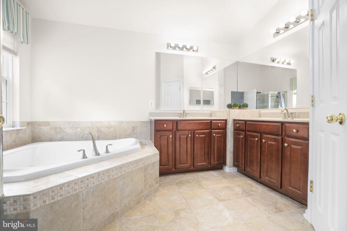 10108 WILLOW RIDGE LN, SPOTSYLVANIA, Virginia 22553, 4 Bedrooms Bedrooms, ,4 BathroomsBathrooms,Residential,For sale,10108 WILLOW RIDGE LN,VASP2035594 MLS # VASP2035594