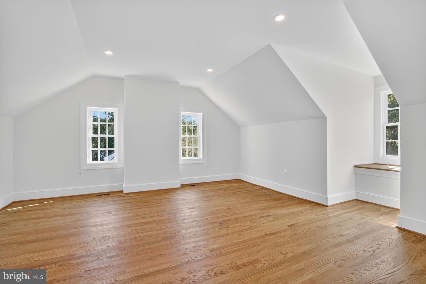 812 FULTON AVE, FALLS CHURCH, Virginia 22046, 5 Bedrooms Bedrooms, ,4 BathroomsBathrooms,Residential,For sale,812 FULTON AVE,VAFA2003236 MLS # VAFA2003236