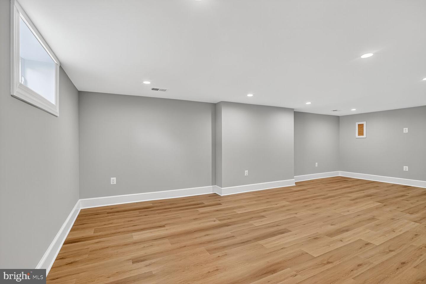 812 FULTON AVE, FALLS CHURCH, Virginia 22046, 5 Bedrooms Bedrooms, ,4 BathroomsBathrooms,Residential,For sale,812 FULTON AVE,VAFA2003236 MLS # VAFA2003236