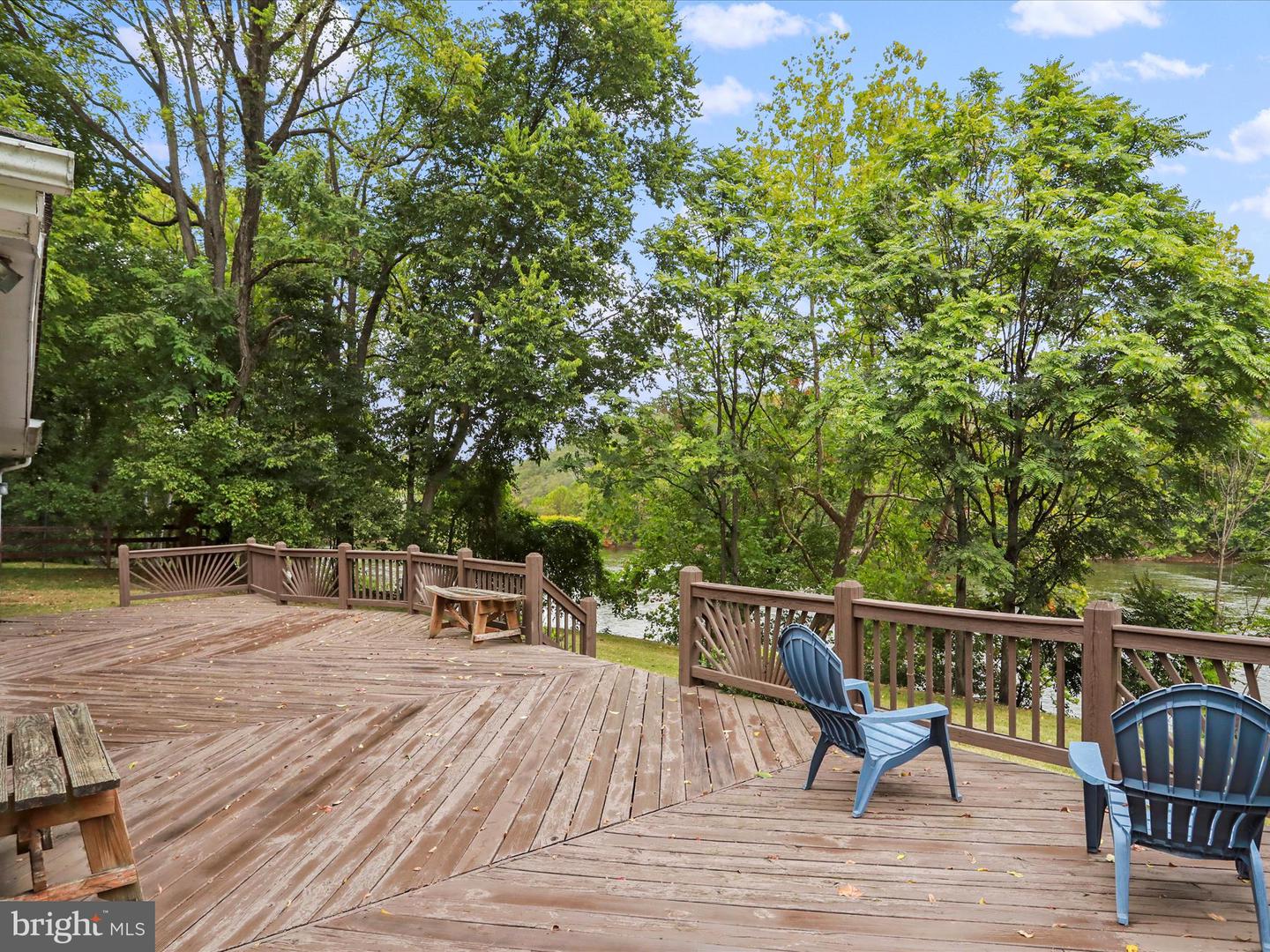 378 PANHANDLE RD, BENTONVILLE, Virginia 22610, 3 Bedrooms Bedrooms, ,2 BathroomsBathrooms,Residential,For sale,378 PANHANDLE RD,VAWR2012184 MLS # VAWR2012184