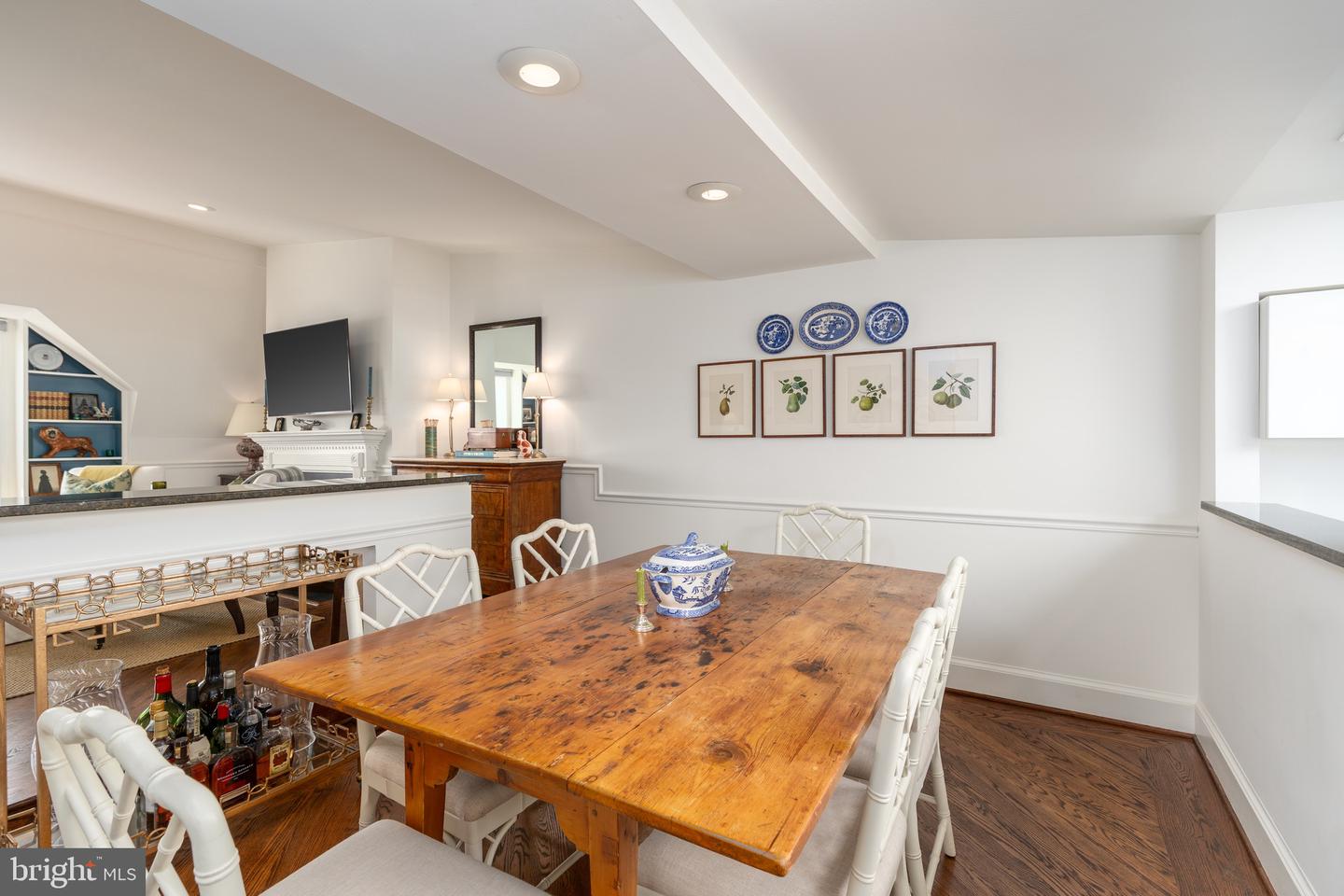 2115 S ST NW #3A, WASHINGTON, District Of Columbia 20008, 1 Bedroom Bedrooms, ,1 BathroomBathrooms,Residential,For sale,2115 S ST NW #3A,DCDC2221454 MLS # DCDC2221454