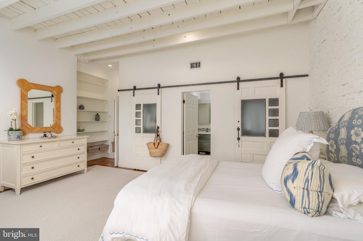 2115 S ST NW #3A, WASHINGTON, District Of Columbia 20008, 1 Bedroom Bedrooms, ,1 BathroomBathrooms,Residential,For sale,2115 S ST NW #3A,DCDC2221454 MLS # DCDC2221454