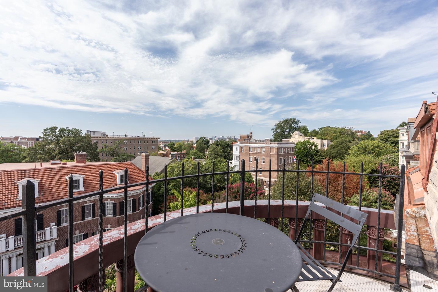 2115 S ST NW #3A, WASHINGTON, District Of Columbia 20008, 1 Bedroom Bedrooms, ,1 BathroomBathrooms,Residential,For sale,2115 S ST NW #3A,DCDC2221454 MLS # DCDC2221454