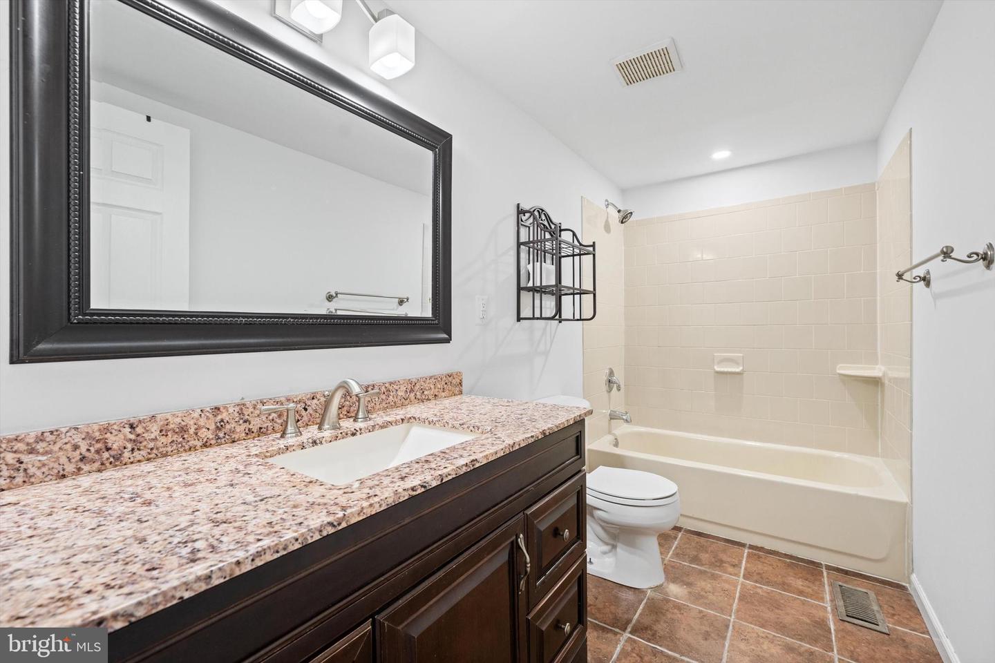 10285 LONG HILL CT, MANASSAS, Virginia 20110, 5 Bedrooms Bedrooms, 5 Rooms Rooms,2 BathroomsBathrooms,Residential,For sale,10285 LONG HILL CT,VAMN2009356 MLS # VAMN2009356