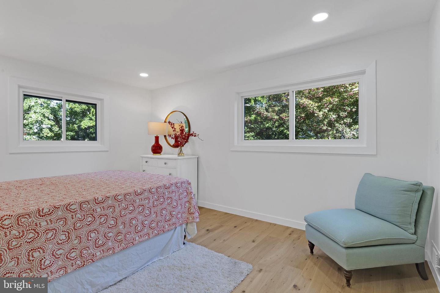 5609 8TH PL N, ARLINGTON, Virginia 22205, 6 Bedrooms Bedrooms, ,3 BathroomsBathrooms,Residential,For sale,5609 8TH PL N,VAAR2063964 MLS # VAAR2063964