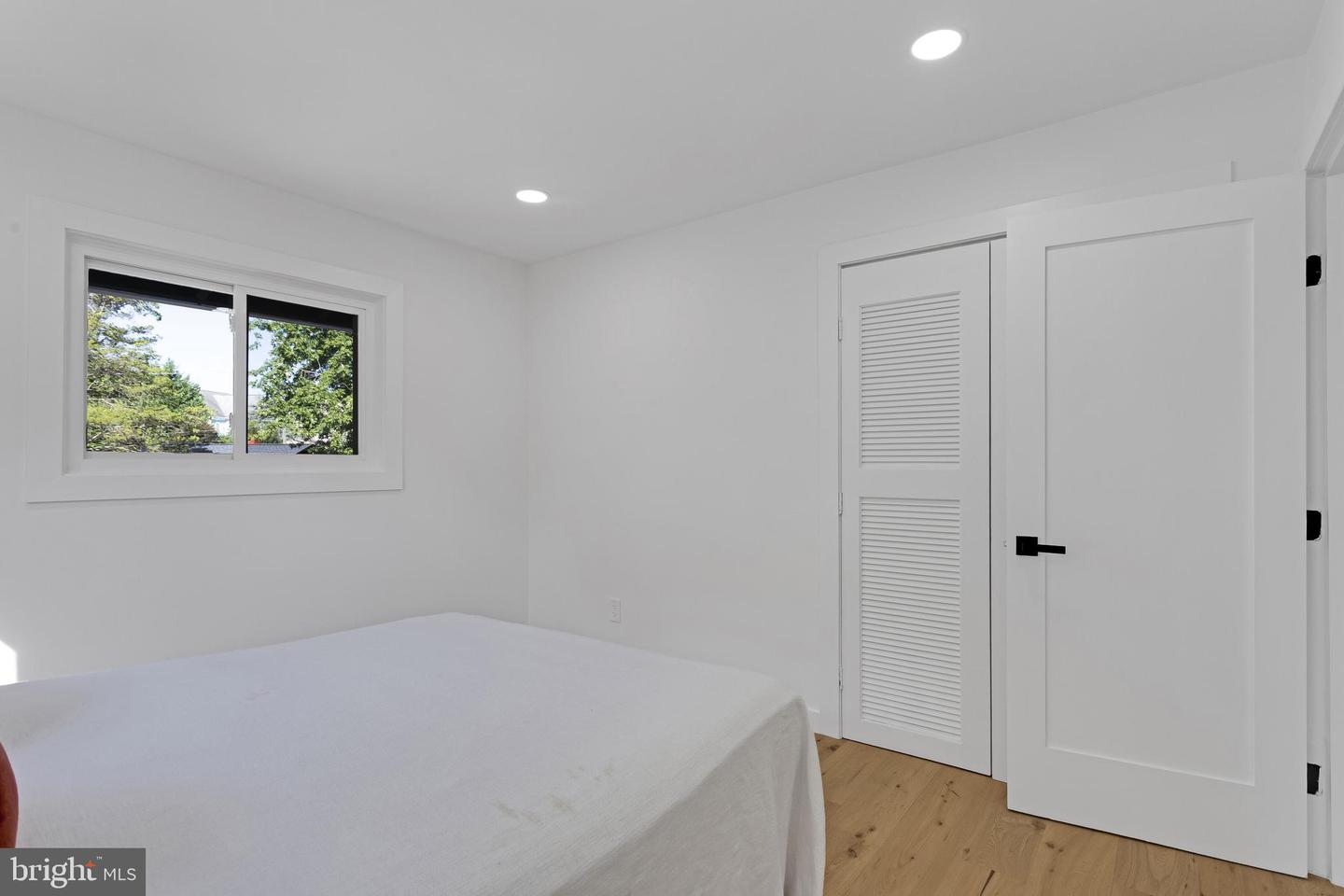 5609 8TH PL N, ARLINGTON, Virginia 22205, 6 Bedrooms Bedrooms, ,3 BathroomsBathrooms,Residential,For sale,5609 8TH PL N,VAAR2063964 MLS # VAAR2063964