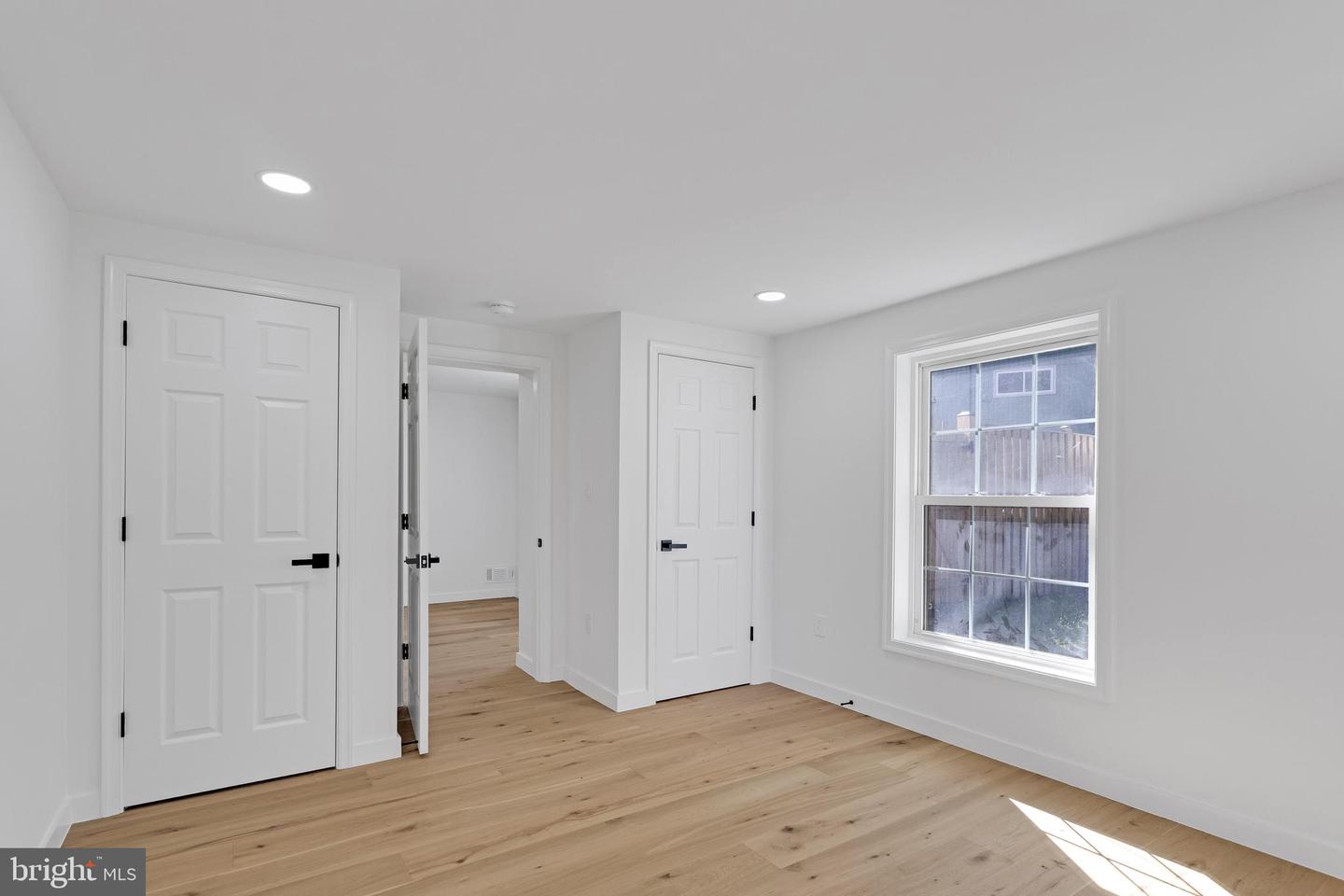 5609 8TH PL N, ARLINGTON, Virginia 22205, 6 Bedrooms Bedrooms, ,3 BathroomsBathrooms,Residential,For sale,5609 8TH PL N,VAAR2063964 MLS # VAAR2063964
