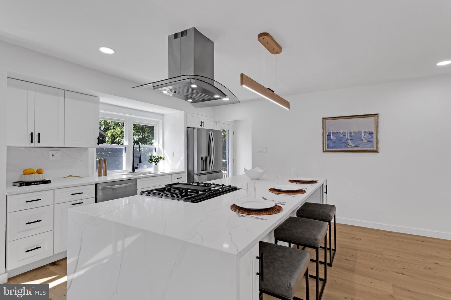 5609 8TH PL N, ARLINGTON, Virginia 22205, 6 Bedrooms Bedrooms, ,3 BathroomsBathrooms,Residential,For sale,5609 8TH PL N,VAAR2063964 MLS # VAAR2063964