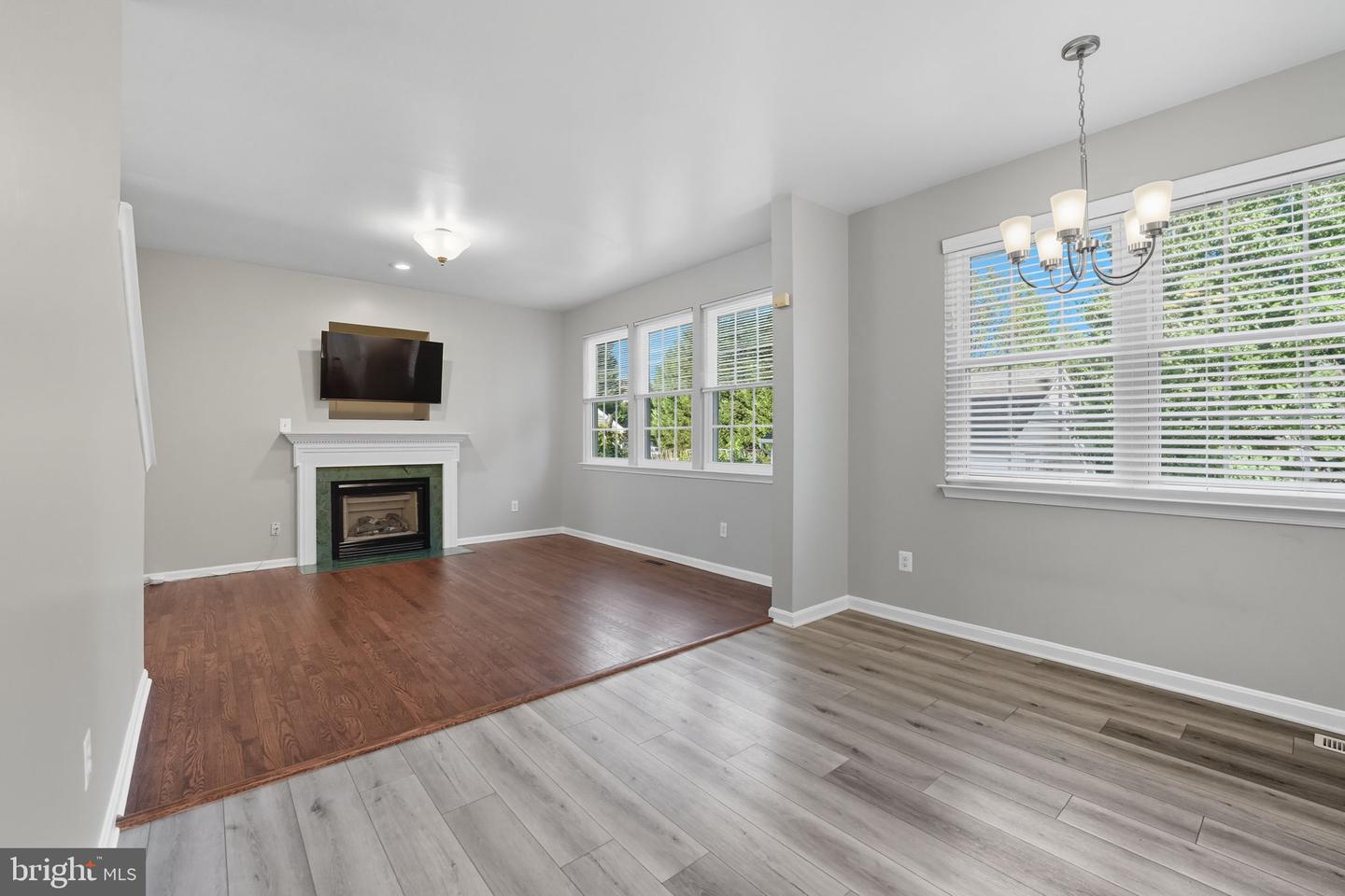 12410 IONA SOUND DR, BRISTOW, Virginia 20136, 3 Bedrooms Bedrooms, ,2 BathroomsBathrooms,Residential,For sale,12410 IONA SOUND DR,VAPW2104472 MLS # VAPW2104472