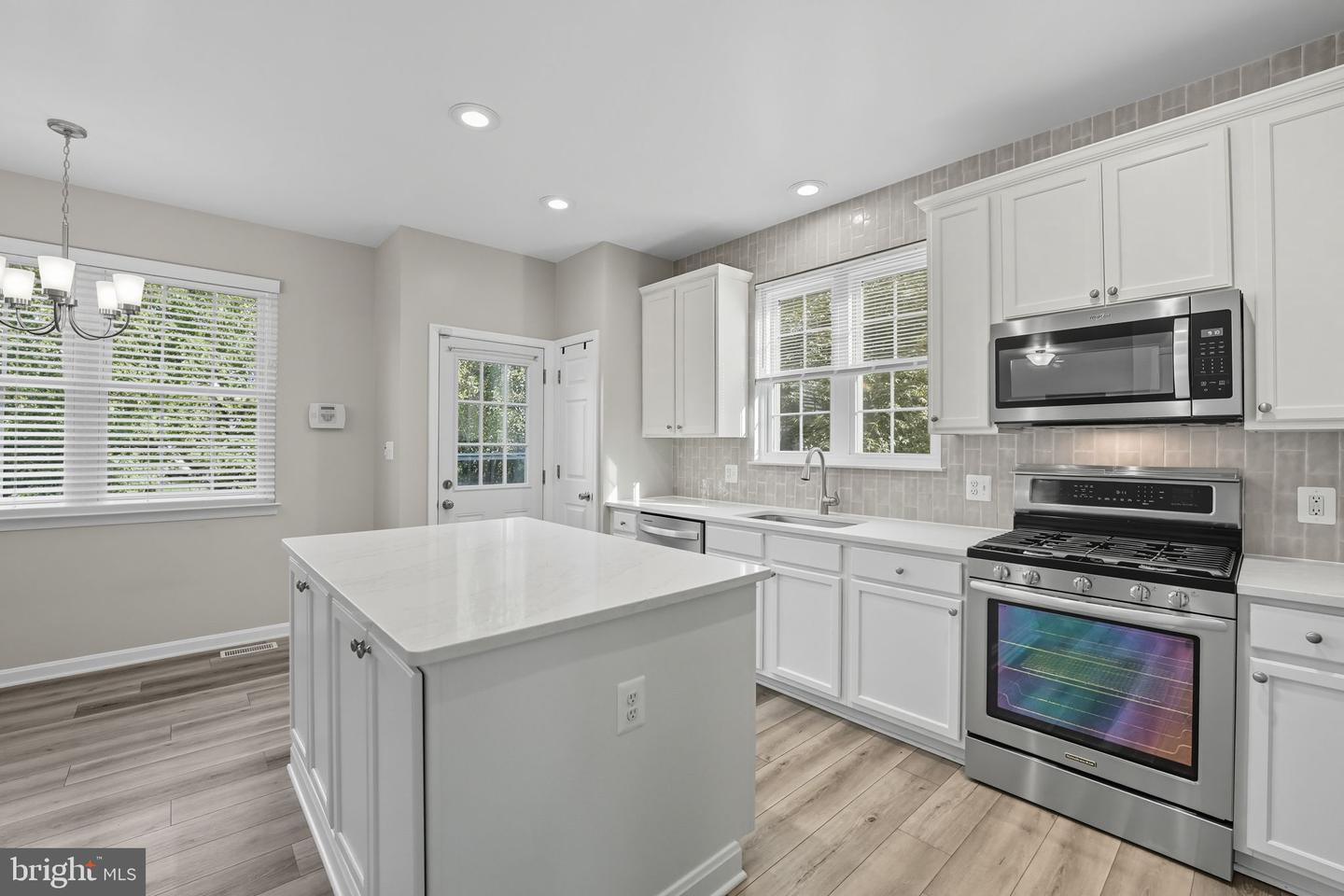 12410 IONA SOUND DR, BRISTOW, Virginia 20136, 3 Bedrooms Bedrooms, ,2 BathroomsBathrooms,Residential,For sale,12410 IONA SOUND DR,VAPW2104472 MLS # VAPW2104472