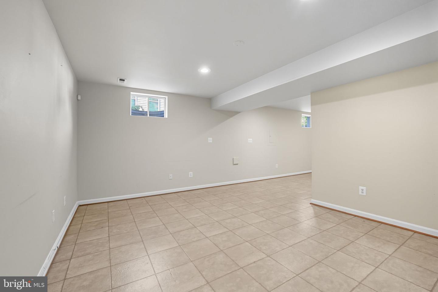 12410 IONA SOUND DR, BRISTOW, Virginia 20136, 3 Bedrooms Bedrooms, ,2 BathroomsBathrooms,Residential,For sale,12410 IONA SOUND DR,VAPW2104472 MLS # VAPW2104472