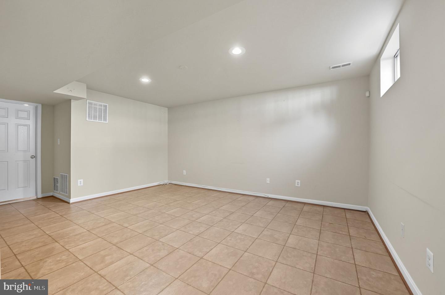12410 IONA SOUND DR, BRISTOW, Virginia 20136, 3 Bedrooms Bedrooms, ,2 BathroomsBathrooms,Residential,For sale,12410 IONA SOUND DR,VAPW2104472 MLS # VAPW2104472