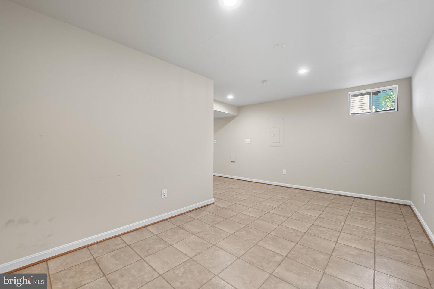 12410 IONA SOUND DR, BRISTOW, Virginia 20136, 3 Bedrooms Bedrooms, ,2 BathroomsBathrooms,Residential,For sale,12410 IONA SOUND DR,VAPW2104472 MLS # VAPW2104472