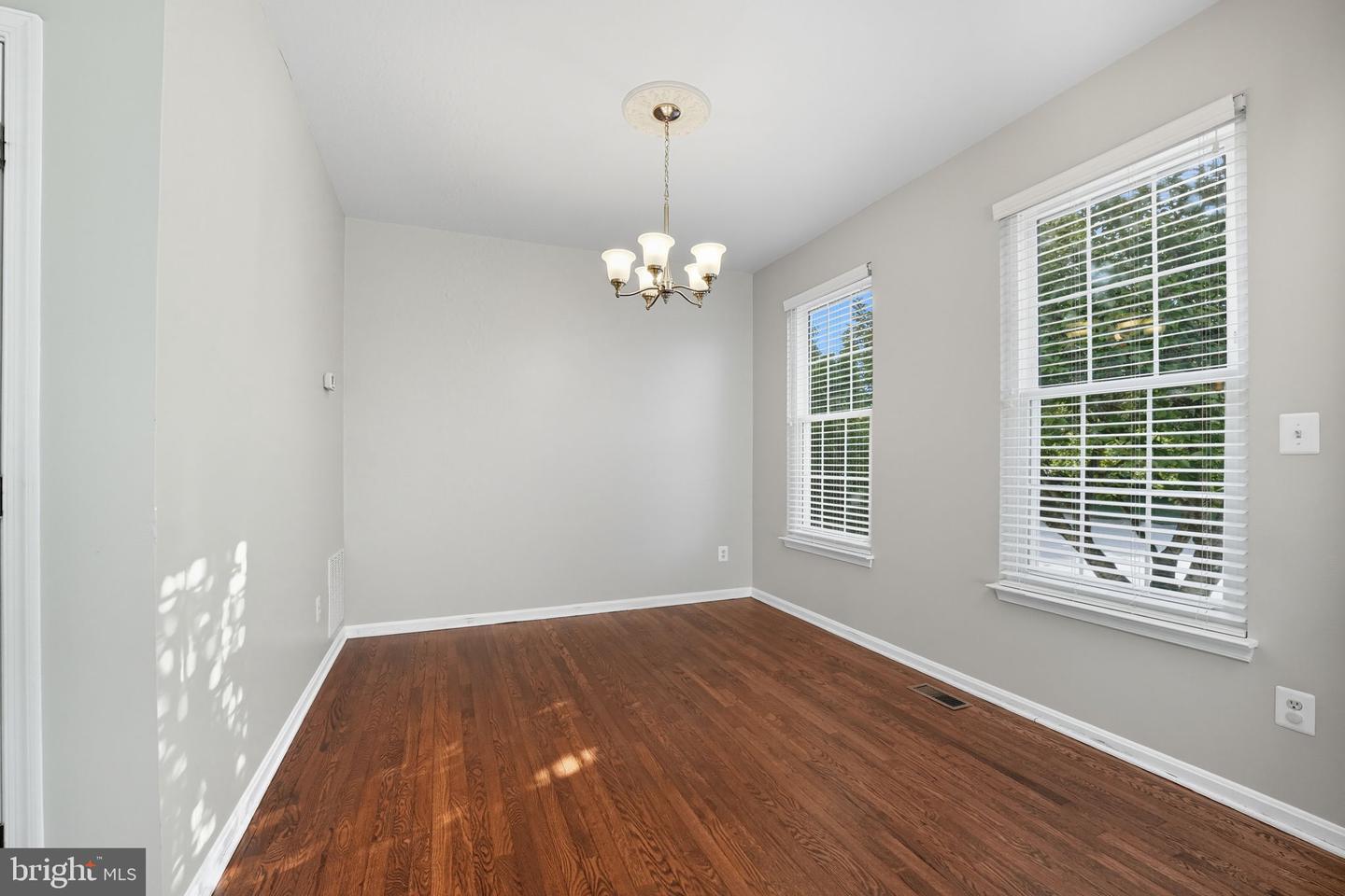 12410 IONA SOUND DR, BRISTOW, Virginia 20136, 3 Bedrooms Bedrooms, ,2 BathroomsBathrooms,Residential,For sale,12410 IONA SOUND DR,VAPW2104472 MLS # VAPW2104472