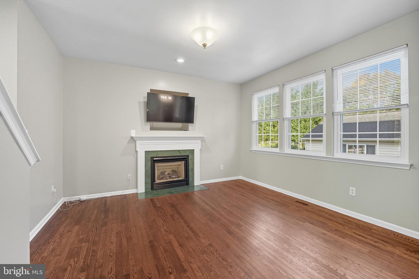 12410 IONA SOUND DR, BRISTOW, Virginia 20136, 3 Bedrooms Bedrooms, ,2 BathroomsBathrooms,Residential,For sale,12410 IONA SOUND DR,VAPW2104472 MLS # VAPW2104472