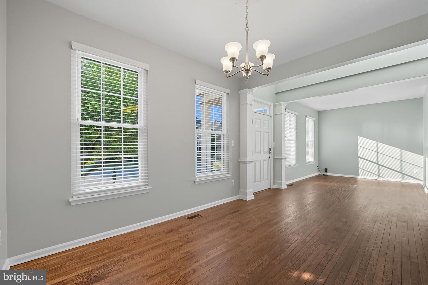 12410 IONA SOUND DR, BRISTOW, Virginia 20136, 3 Bedrooms Bedrooms, ,2 BathroomsBathrooms,Residential,For sale,12410 IONA SOUND DR,VAPW2104472 MLS # VAPW2104472