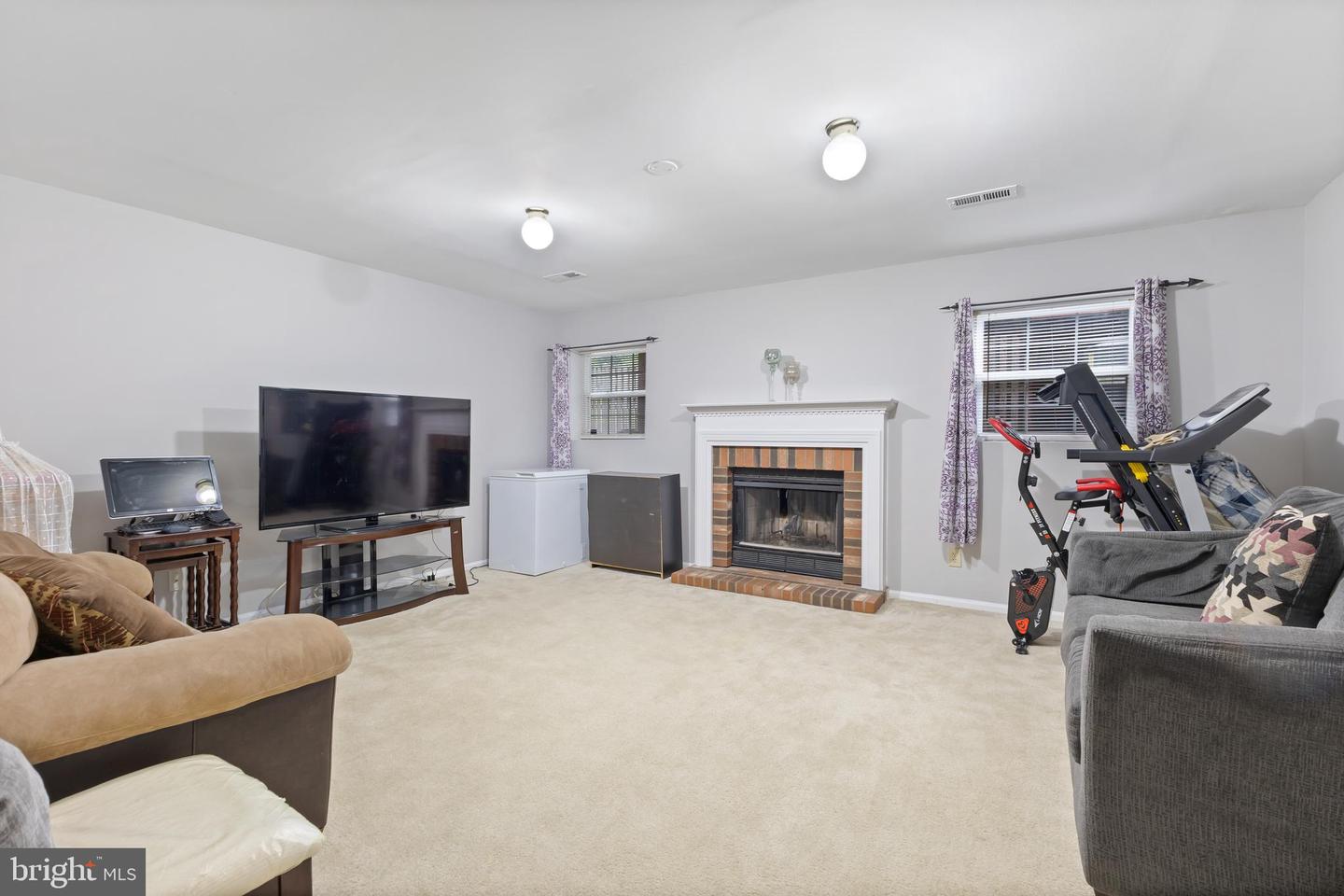 14836 WINDING LOOP, WOODBRIDGE, Virginia 22191, 3 Bedrooms Bedrooms, ,2 BathroomsBathrooms,Residential,For sale,14836 WINDING LOOP,VAPW2104972 MLS # VAPW2104972