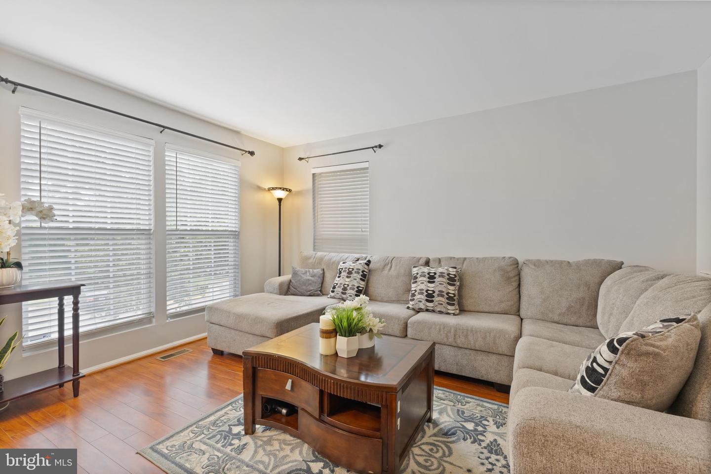 14836 WINDING LOOP, WOODBRIDGE, Virginia 22191, 3 Bedrooms Bedrooms, ,2 BathroomsBathrooms,Residential,For sale,14836 WINDING LOOP,VAPW2104972 MLS # VAPW2104972