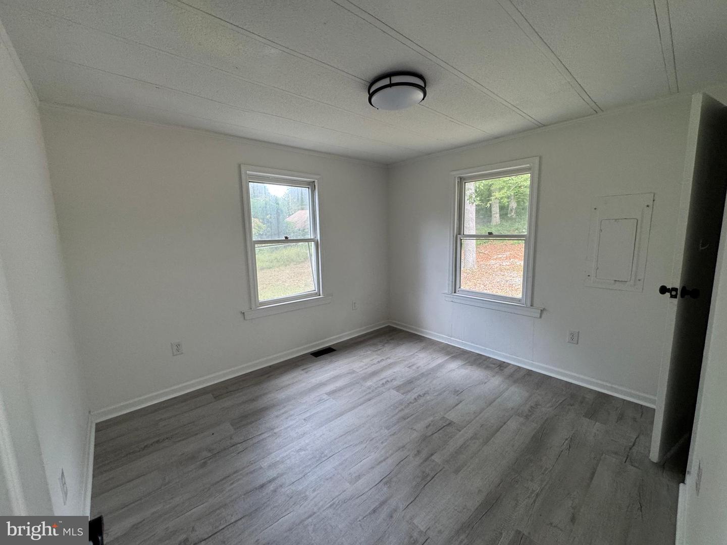 26374 HILL RD, RUTHER GLEN, Virginia 22546, 4 Bedrooms Bedrooms, 5 Rooms Rooms,2 BathroomsBathrooms,Residential,For sale,26374 HILL RD,VACV2008922 MLS # VACV2008922