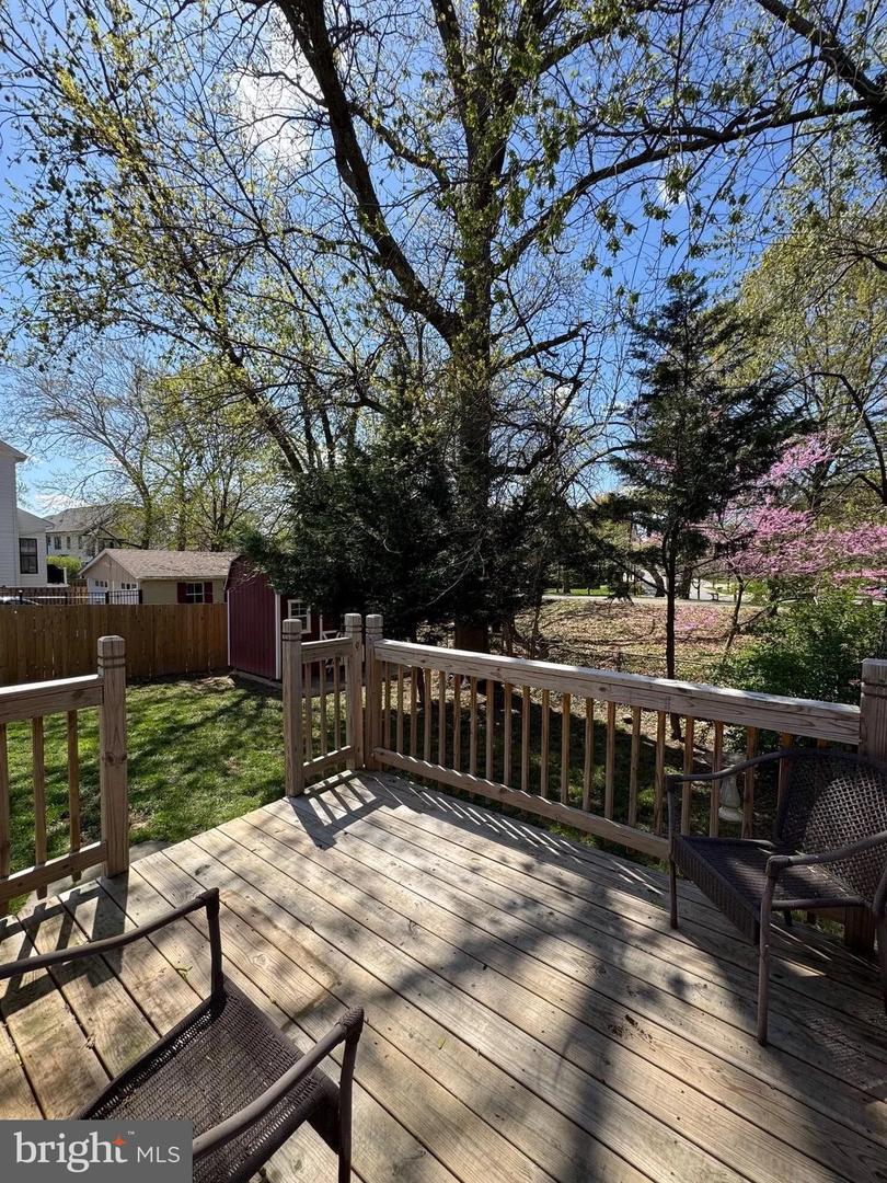 862 N ABINGDON ST, ARLINGTON, Virginia 22203, 3 Bedrooms Bedrooms, ,1 BathroomBathrooms,Residential,For sale,862 N ABINGDON ST,VAAR2064336 MLS # VAAR2064336