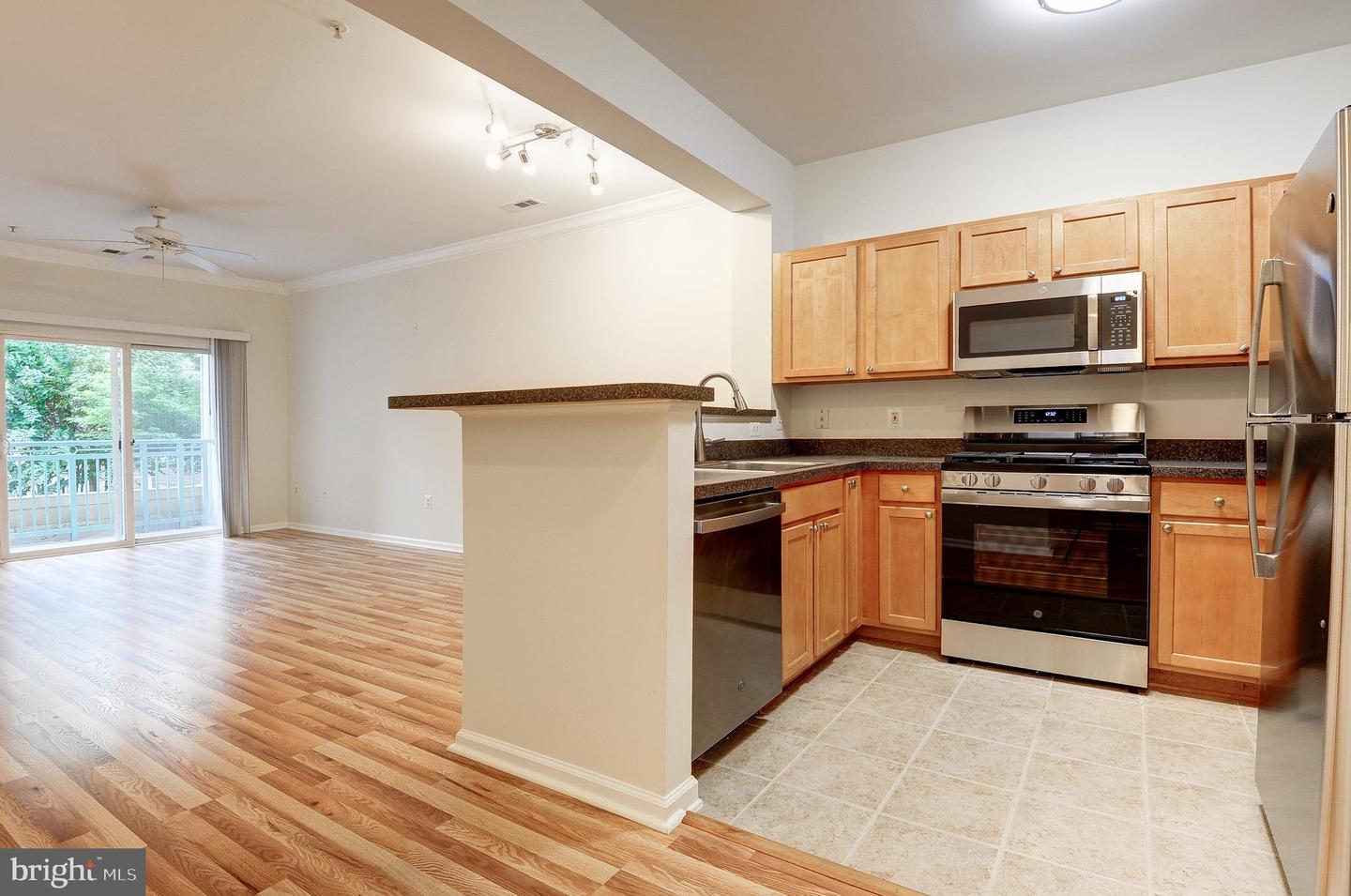 12000 MARKET ST #218, RESTON, Virginia 20190, 2 Bedrooms Bedrooms, 7 Rooms Rooms,2 BathroomsBathrooms,Residential,For sale,12000 MARKET ST #218,VAFX2270154 MLS # VAFX2270154