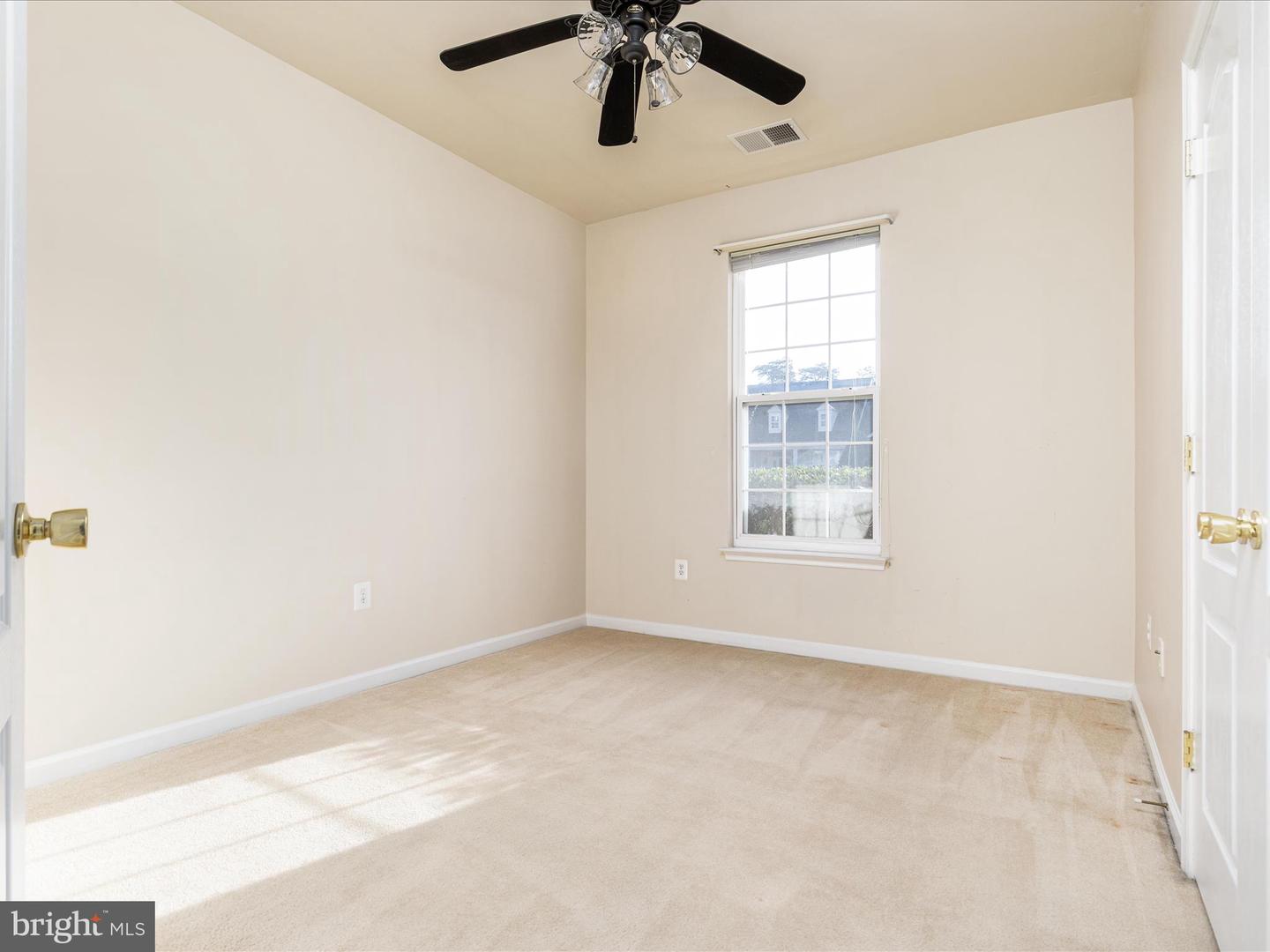 208 SPANISH OAK RD, STEPHENS CITY, Virginia 22655, 2 Bedrooms Bedrooms, ,2 BathroomsBathrooms,Residential,For sale,208 SPANISH OAK RD,VAFV2037230 MLS # VAFV2037230