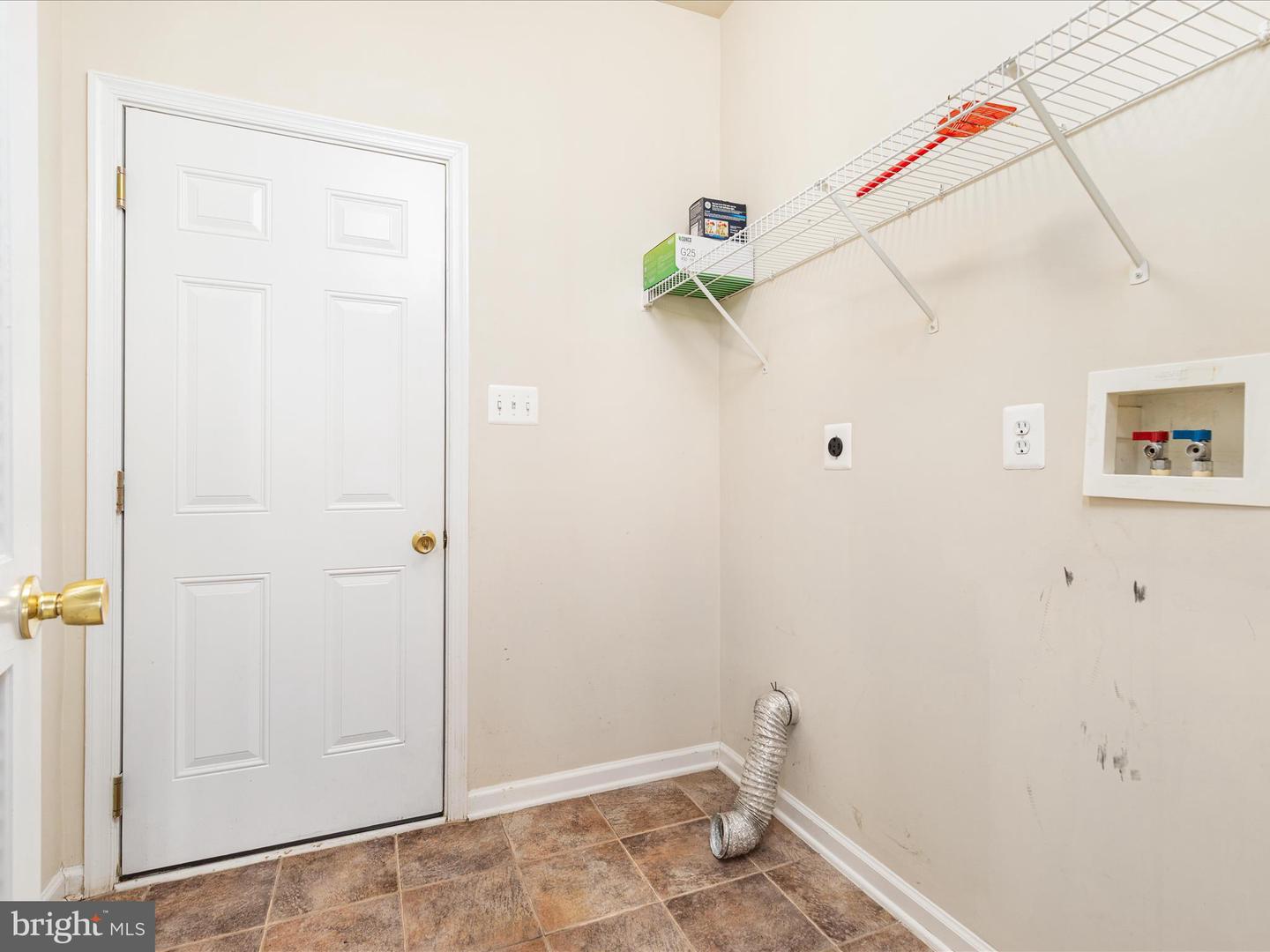 208 SPANISH OAK RD, STEPHENS CITY, Virginia 22655, 2 Bedrooms Bedrooms, ,2 BathroomsBathrooms,Residential,For sale,208 SPANISH OAK RD,VAFV2037230 MLS # VAFV2037230