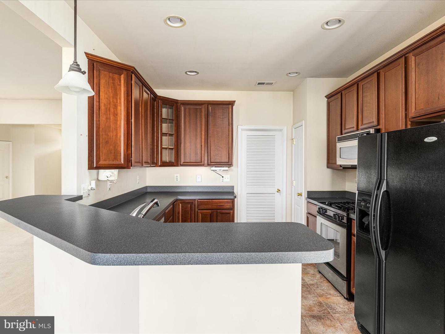 208 SPANISH OAK RD, STEPHENS CITY, Virginia 22655, 2 Bedrooms Bedrooms, ,2 BathroomsBathrooms,Residential,For sale,208 SPANISH OAK RD,VAFV2037230 MLS # VAFV2037230