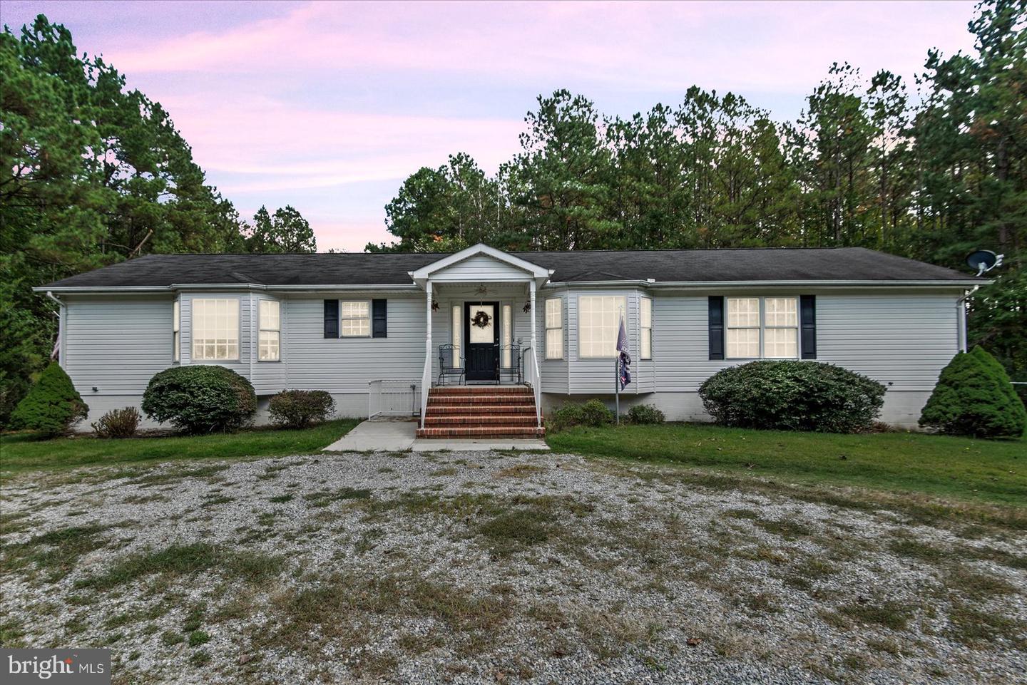 169 RED OAK LN, DUNNSVILLE, Virginia 22454, 3 Bedrooms Bedrooms, ,2 BathroomsBathrooms,Residential,For sale,169 RED OAK LN,VAES2002046 MLS # VAES2002046