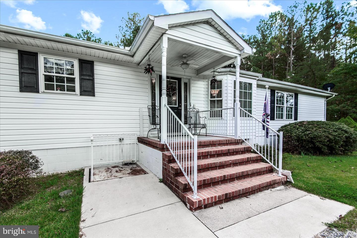 169 RED OAK LN, DUNNSVILLE, Virginia 22454, 3 Bedrooms Bedrooms, ,2 BathroomsBathrooms,Residential,For sale,169 RED OAK LN,VAES2002046 MLS # VAES2002046