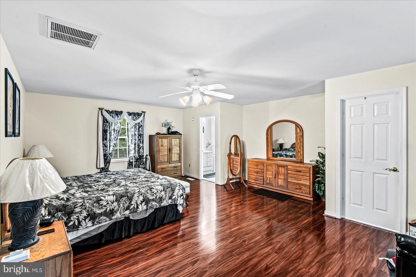 169 RED OAK LN, DUNNSVILLE, Virginia 22454, 3 Bedrooms Bedrooms, ,2 BathroomsBathrooms,Residential,For sale,169 RED OAK LN,VAES2002046 MLS # VAES2002046