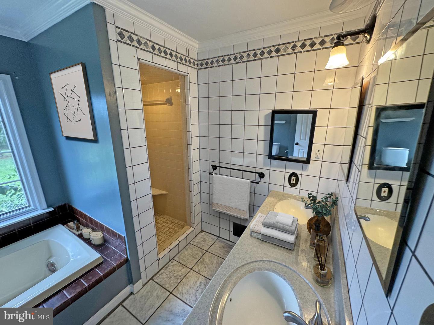 112 LAKELAND DR, STERLING, Virginia 20164, 3 Bedrooms Bedrooms, ,2 BathroomsBathrooms,Residential,For sale,112 LAKELAND DR,VALO2108346 MLS # VALO2108346