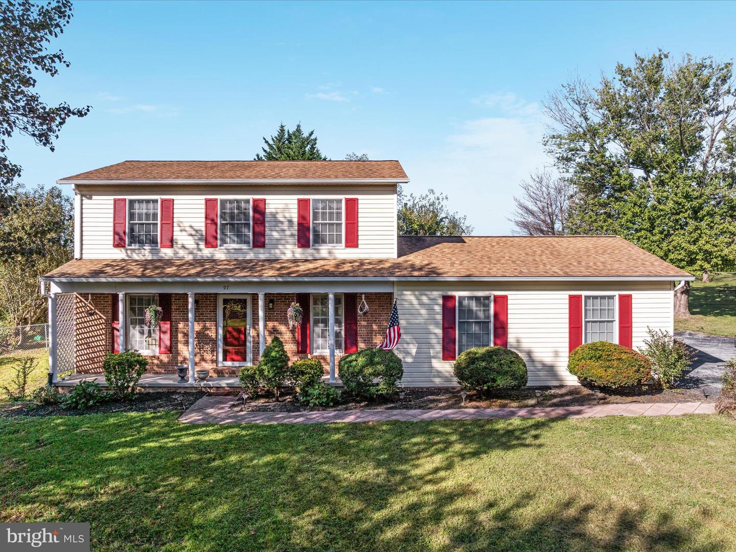 97 MARGUERITE DR, TOMS BROOK, Virginia 22660, 3 Bedrooms Bedrooms, ,2 BathroomsBathrooms,Residential,For sale,97 MARGUERITE DR,VASH2012034 MLS # VASH2012034