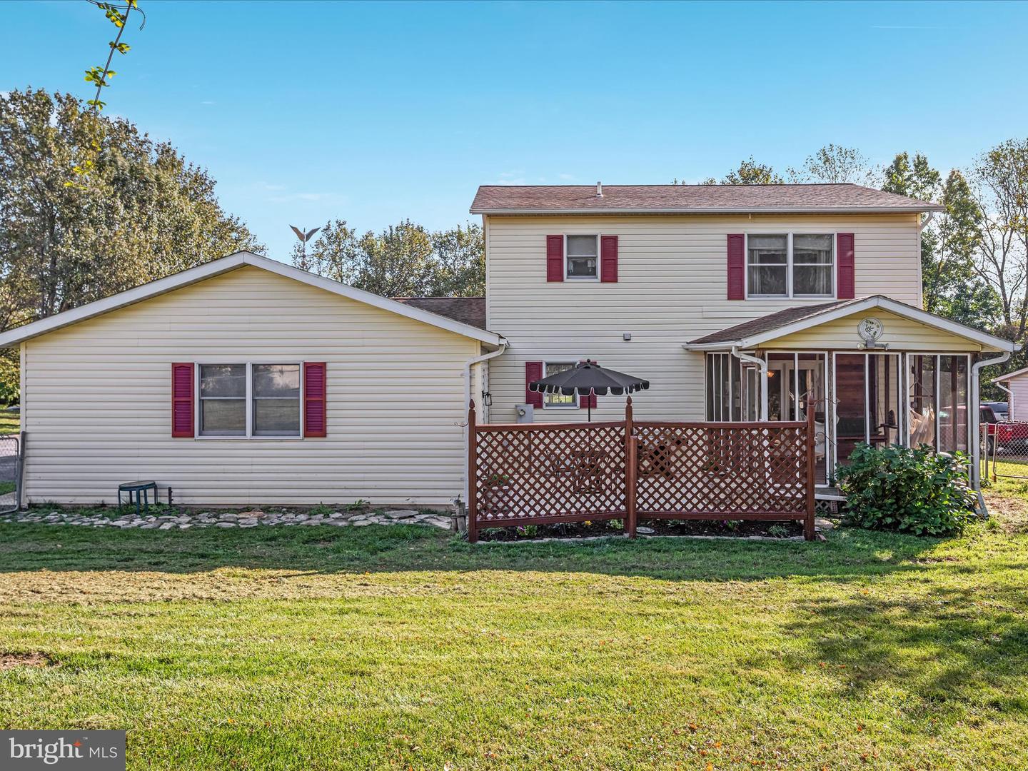 97 MARGUERITE DR, TOMS BROOK, Virginia 22660, 3 Bedrooms Bedrooms, ,2 BathroomsBathrooms,Residential,For sale,97 MARGUERITE DR,VASH2012034 MLS # VASH2012034