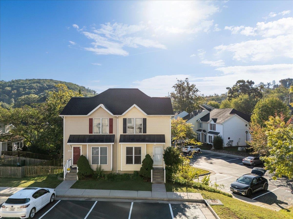 2387 KING ARTHURS CT, HARRISONBURG, Virginia 22801, 2 Bedrooms Bedrooms, ,2 BathroomsBathrooms,Residential,2387 KING ARTHURS CT,669749 MLS # 669749