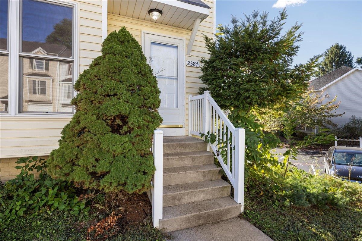 2387 KING ARTHURS CT, HARRISONBURG, Virginia 22801, 2 Bedrooms Bedrooms, ,2 BathroomsBathrooms,Residential,2387 KING ARTHURS CT,669749 MLS # 669749