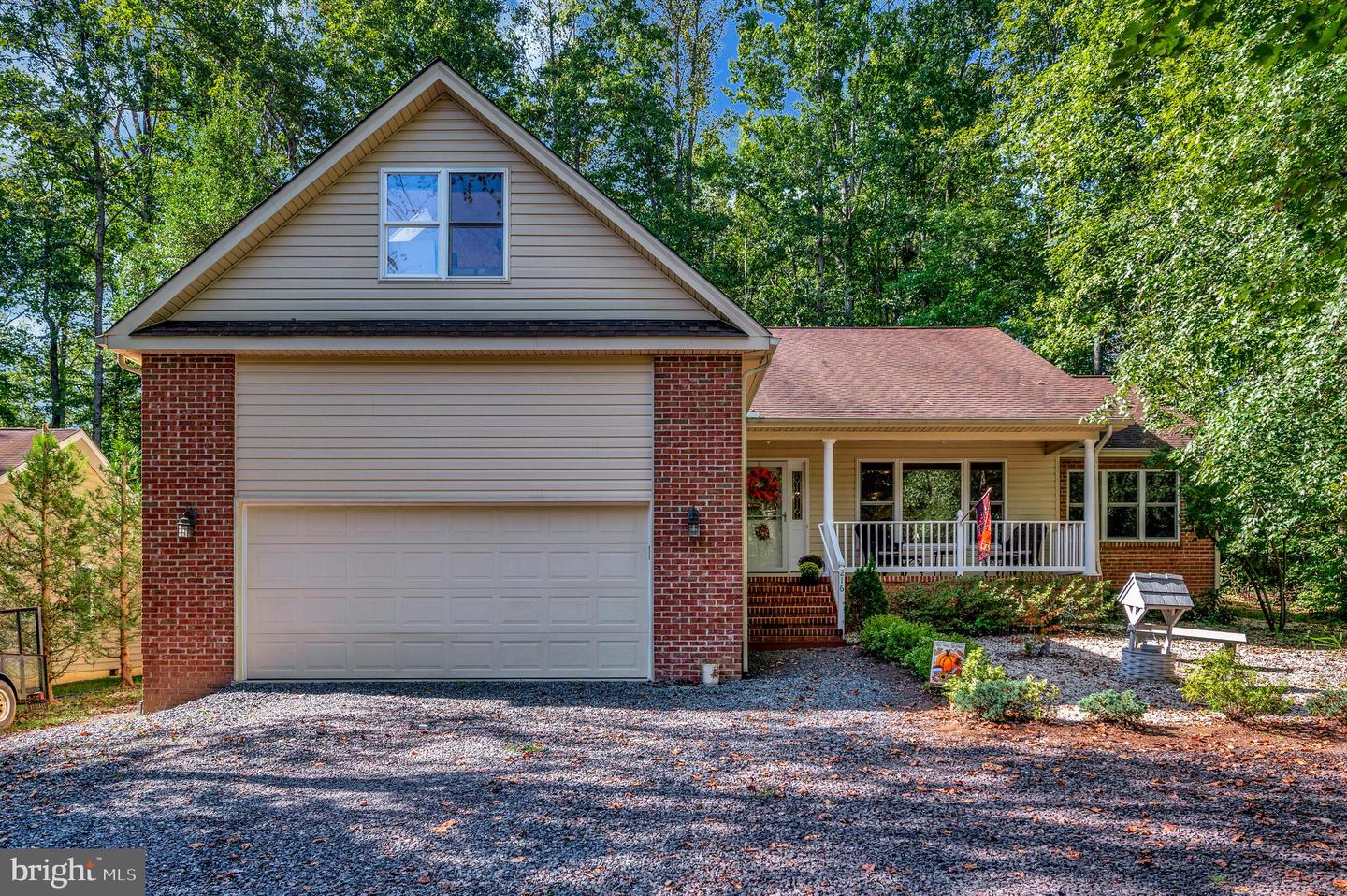 216 BATTLEFIELD RD, LOCUST GROVE, Virginia 22508, 4 Bedrooms Bedrooms, 11 Rooms Rooms,2 BathroomsBathrooms,Residential,For sale,216 BATTLEFIELD RD,VAOR2012244 MLS # VAOR2012244