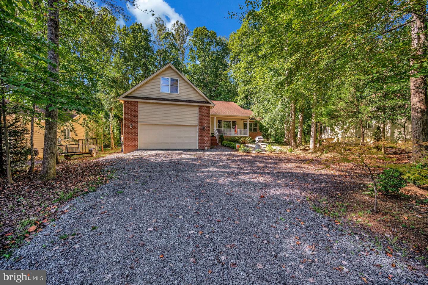 216 BATTLEFIELD RD, LOCUST GROVE, Virginia 22508, 4 Bedrooms Bedrooms, 11 Rooms Rooms,2 BathroomsBathrooms,Residential,For sale,216 BATTLEFIELD RD,VAOR2012244 MLS # VAOR2012244