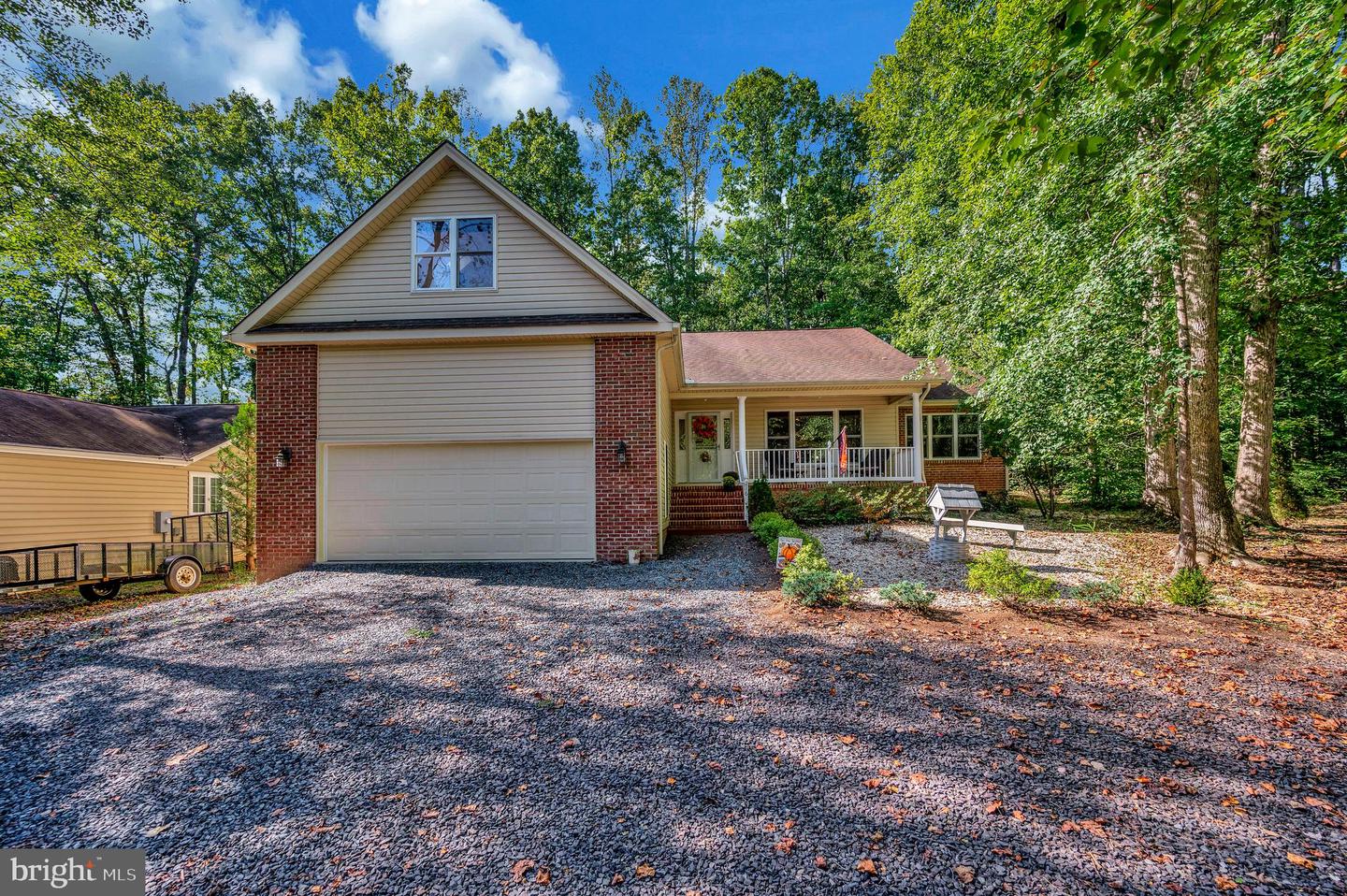 216 BATTLEFIELD RD, LOCUST GROVE, Virginia 22508, 4 Bedrooms Bedrooms, 11 Rooms Rooms,2 BathroomsBathrooms,Residential,For sale,216 BATTLEFIELD RD,VAOR2012244 MLS # VAOR2012244