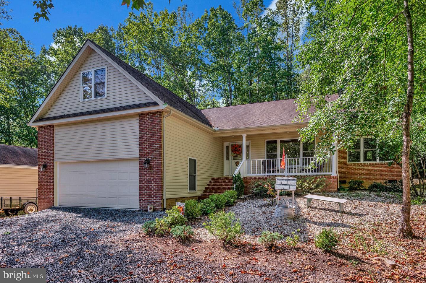 216 BATTLEFIELD RD, LOCUST GROVE, Virginia 22508, 4 Bedrooms Bedrooms, 11 Rooms Rooms,2 BathroomsBathrooms,Residential,For sale,216 BATTLEFIELD RD,VAOR2012244 MLS # VAOR2012244