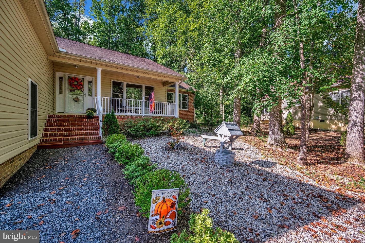 216 BATTLEFIELD RD, LOCUST GROVE, Virginia 22508, 4 Bedrooms Bedrooms, 11 Rooms Rooms,2 BathroomsBathrooms,Residential,For sale,216 BATTLEFIELD RD,VAOR2012244 MLS # VAOR2012244