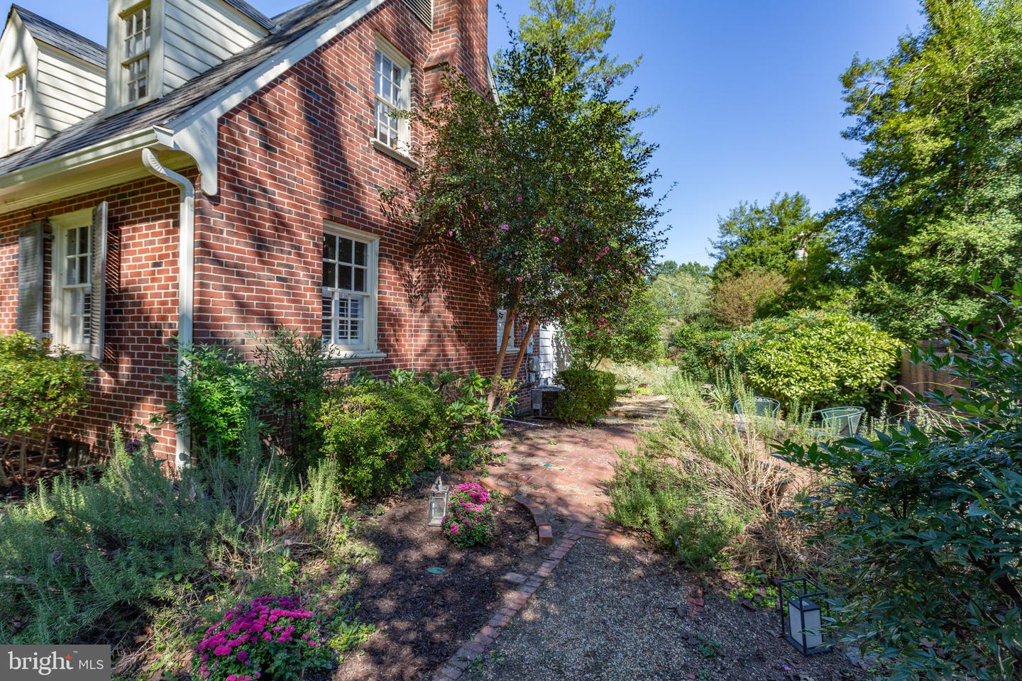 1617 SUNKEN RD, FREDERICKSBURG, Virginia 22401, 3 Bedrooms Bedrooms, ,2 BathroomsBathrooms,Residential,For sale,1617 SUNKEN RD,VAFB2009022 MLS # VAFB2009022