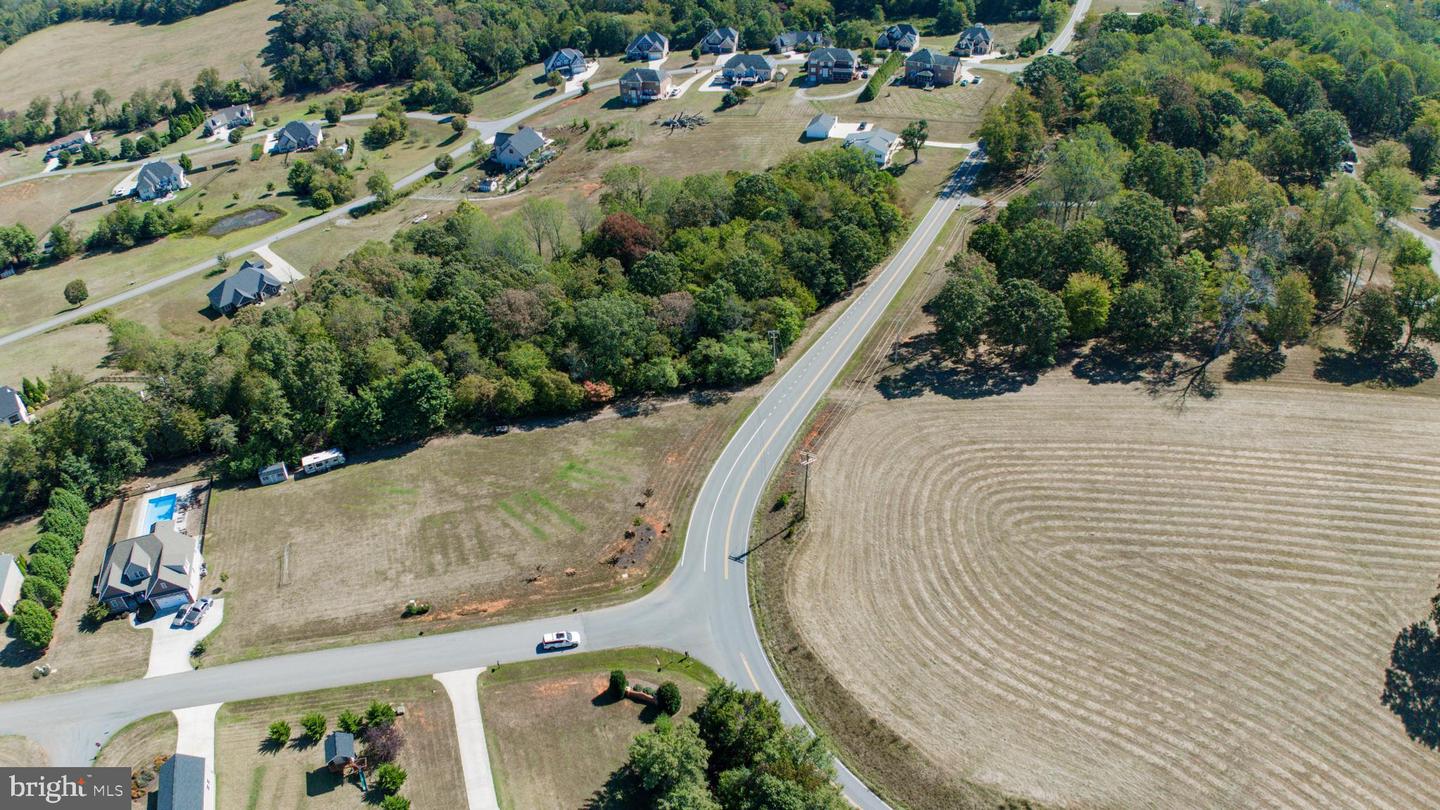 1079 HIGH OAKS DR, FOREST, Virginia 24551, 4 Bedrooms Bedrooms, ,3 BathroomsBathrooms,Residential,For sale,1079 HIGH OAKS DR,VABV2000254 MLS # VABV2000254