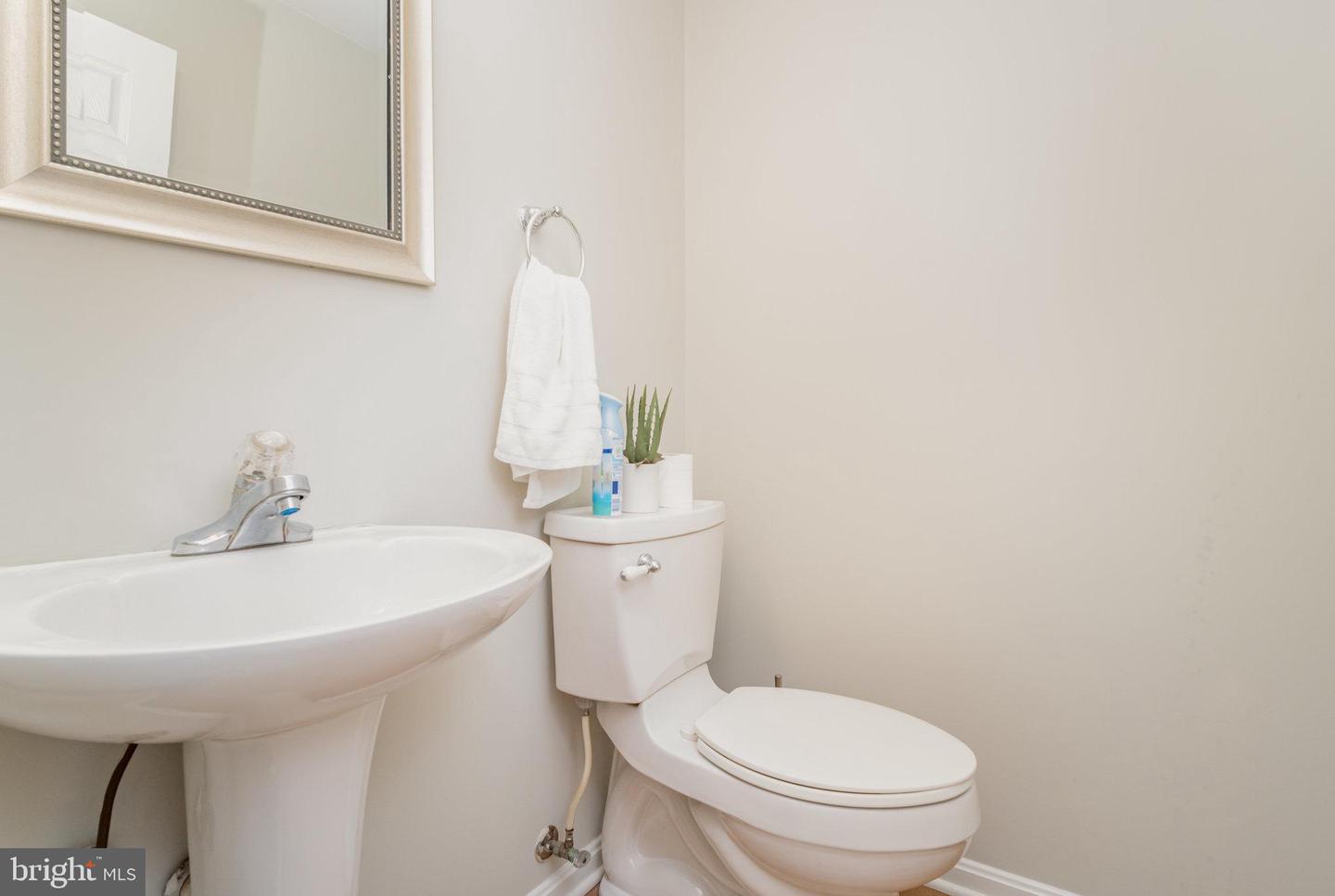 29 NEWBURY DR, STAFFORD, Virginia 22556, 5 Bedrooms Bedrooms, ,3 BathroomsBathrooms,Residential,For sale,29 NEWBURY DR,VAST2043136 MLS # VAST2043136