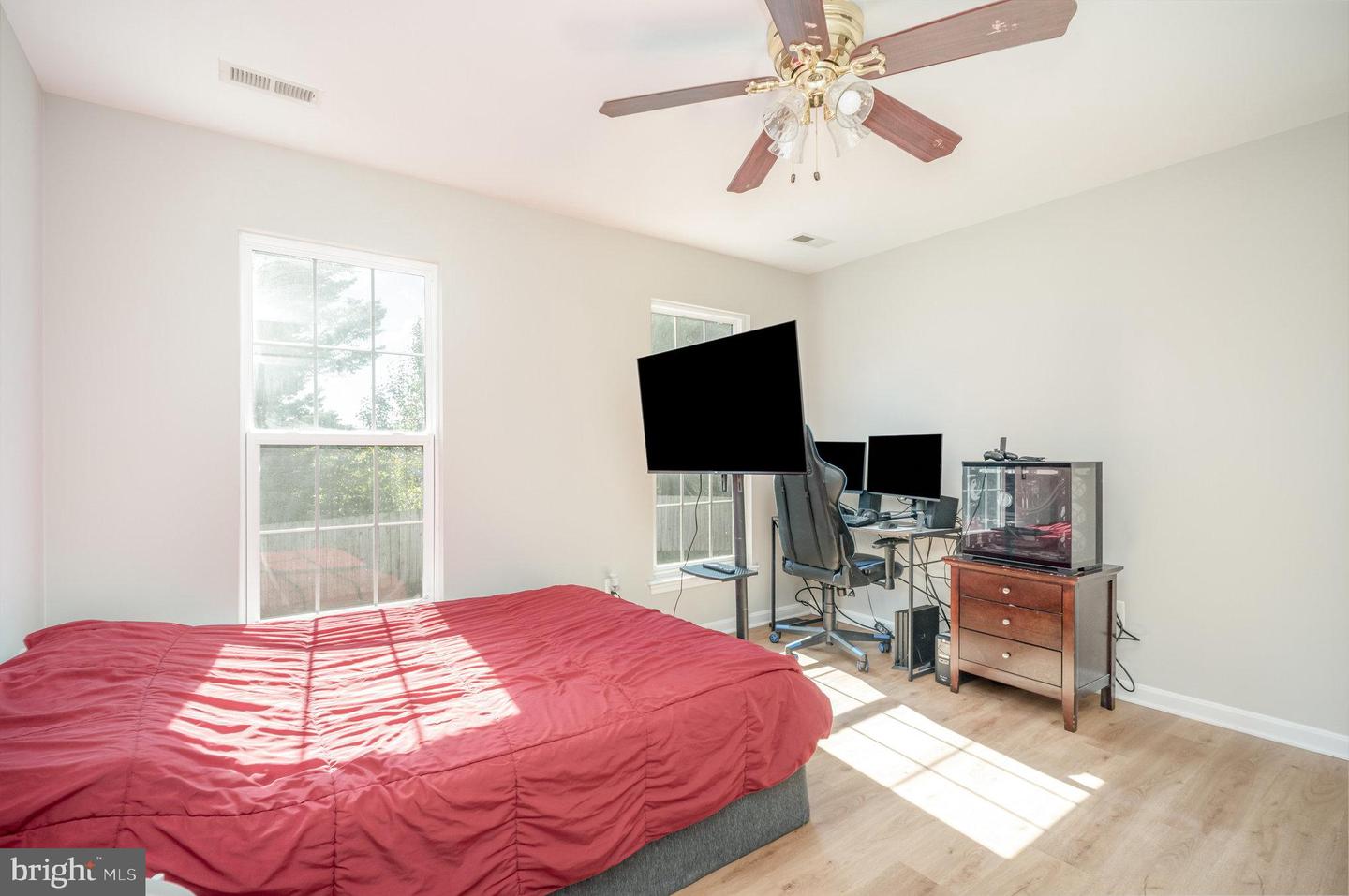 29 NEWBURY DR, STAFFORD, Virginia 22556, 5 Bedrooms Bedrooms, ,3 BathroomsBathrooms,Residential,For sale,29 NEWBURY DR,VAST2043136 MLS # VAST2043136