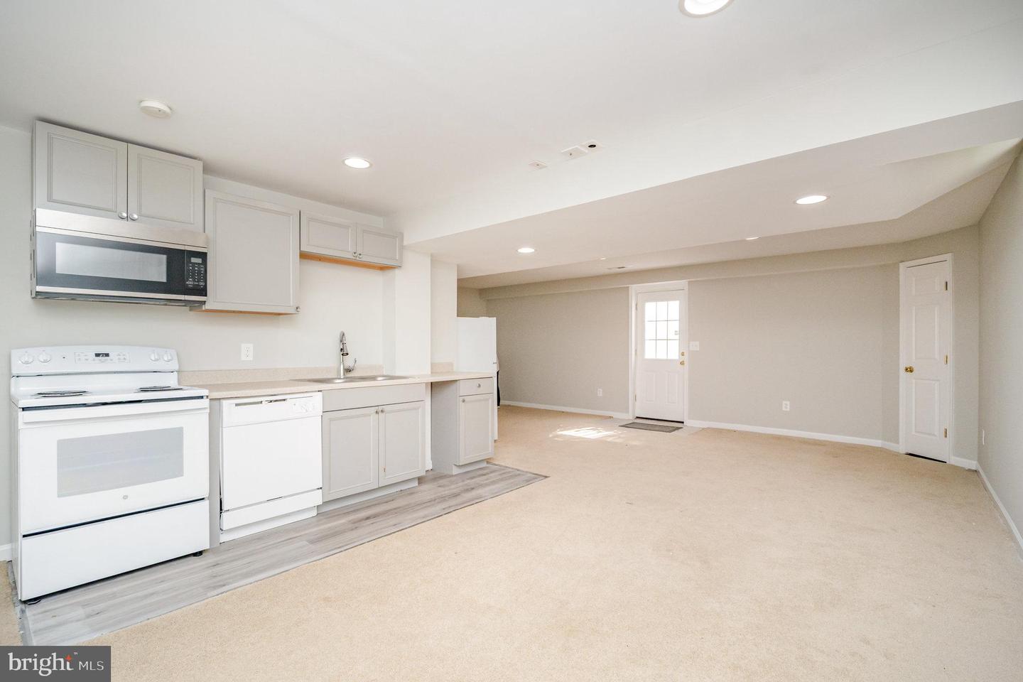 29 NEWBURY DR, STAFFORD, Virginia 22556, 5 Bedrooms Bedrooms, ,3 BathroomsBathrooms,Residential,For sale,29 NEWBURY DR,VAST2043136 MLS # VAST2043136