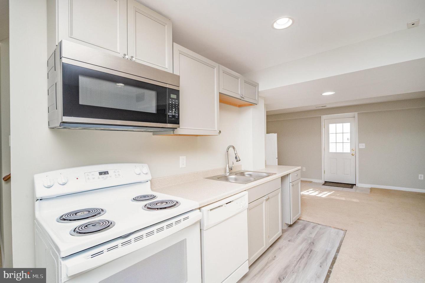 29 NEWBURY DR, STAFFORD, Virginia 22556, 5 Bedrooms Bedrooms, ,3 BathroomsBathrooms,Residential,For sale,29 NEWBURY DR,VAST2043136 MLS # VAST2043136