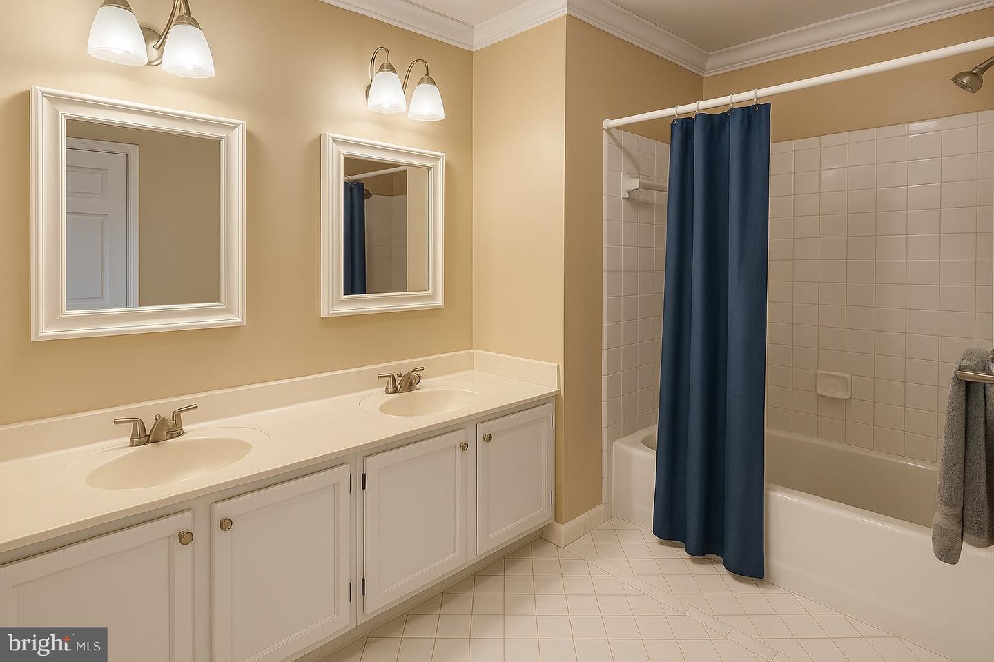 12608 KEMPSTON LN, WOODBRIDGE, Virginia 22192, 3 Bedrooms Bedrooms, ,2 BathroomsBathrooms,Residential,For sale,12608 KEMPSTON LN,VAPW2105350 MLS # VAPW2105350