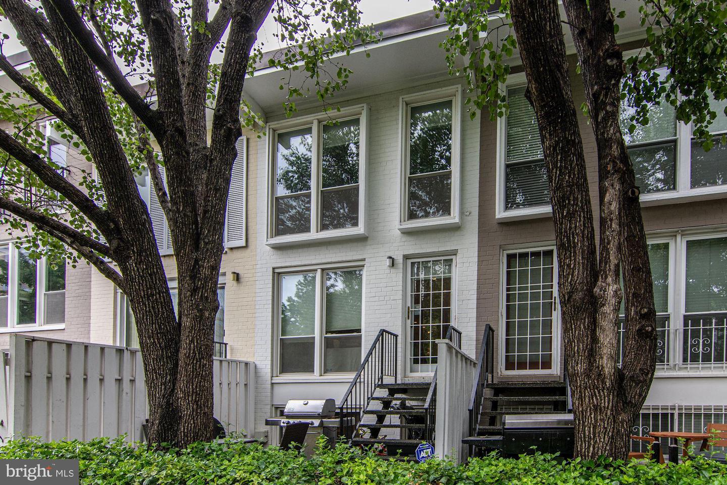 237 G ST SW #120, WASHINGTON, District Of Columbia 20024, 3 Bedrooms Bedrooms, ,2 BathroomsBathrooms,Residential,For sale,237 G ST SW #120,DCDC2225418 MLS # DCDC2225418